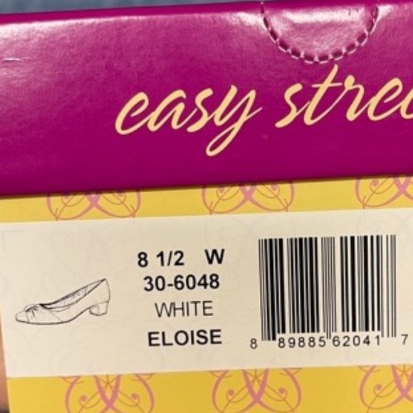 NEW Easy Street Super Flex White Heels Pumps - Picture 3 of 6